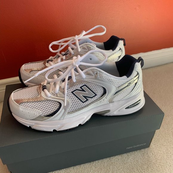 New Balance 530 - Women's Sneakers - Picture 2 of 6